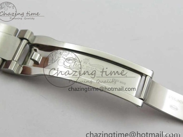 1103 Casual Oyster Perpetual 41mm 124300 EWF Best Edition Red Dial on SS Bracelet A 2856